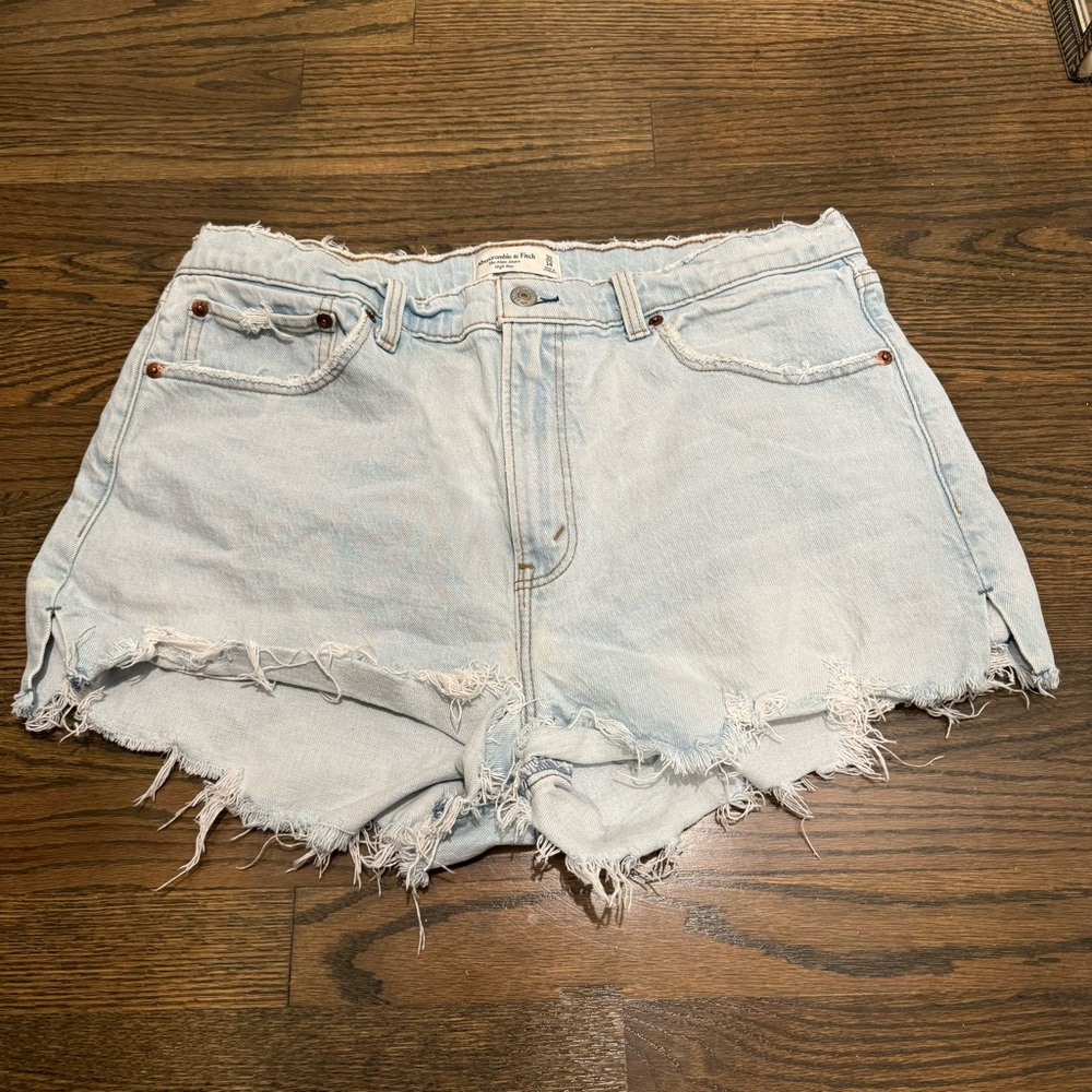 Abercrombie & Fitch high rise mom shorts denim distressed light wash festival